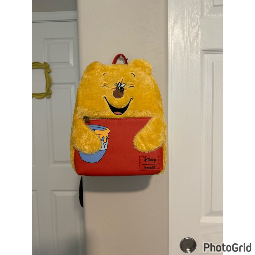 Loungefly Winnie The Pooh Honey Pot Plush Cozy Mini Backpack🐻🍯